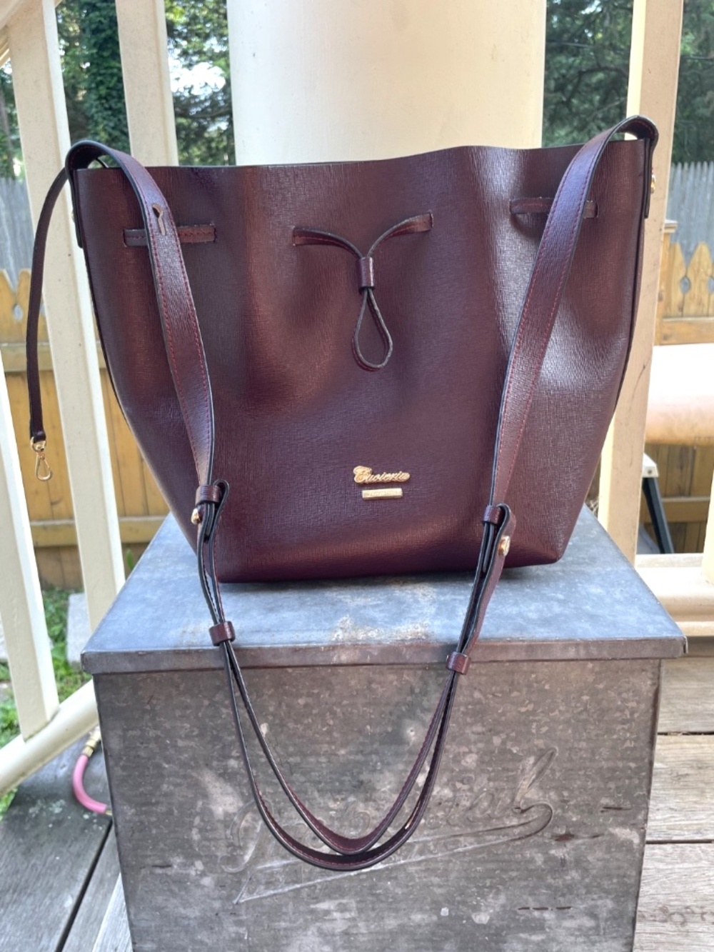 Cuoieria Fiorentina Deep Brown/Burgundy Leather Shoulder Bag
